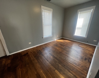 734 E 95th Street - Photo Thumbnail 4