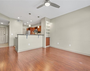 390 17th Street - Photo Thumbnail 12