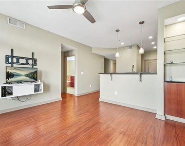 390 17th Street - Photo Thumbnail 13