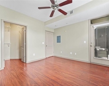 390 17th Street - Photo Thumbnail 21