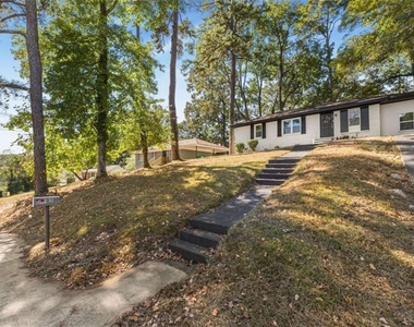 2905 Gresham Road - Photo Thumbnail 1