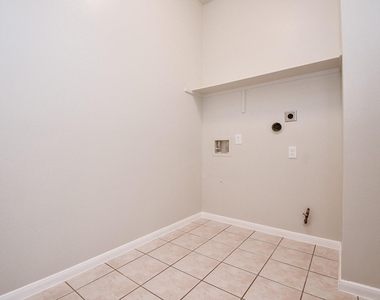 802 Childers Court - Photo Thumbnail 45