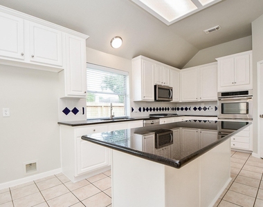 802 Childers Court - Photo Thumbnail 22