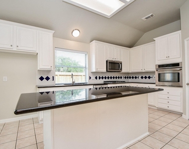 802 Childers Court - Photo Thumbnail 23