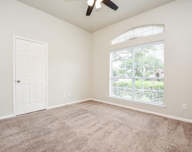 802 Childers Court - Photo Thumbnail 39