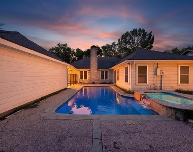 7914 Candle Lane - Photo Thumbnail 8