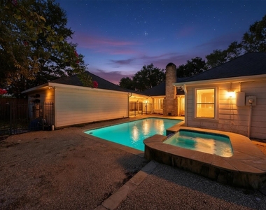 7914 Candle Lane - Photo Thumbnail 12