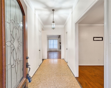 7914 Candle Lane - Photo Thumbnail 21