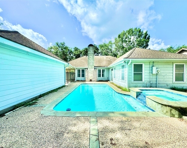 7914 Candle Lane - Photo Thumbnail 15