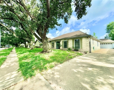 7914 Candle Lane - Photo Thumbnail 4