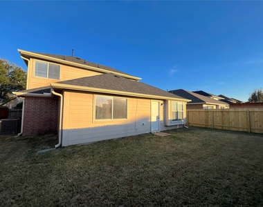 5535 Bear Paw Circle - Photo Thumbnail 4