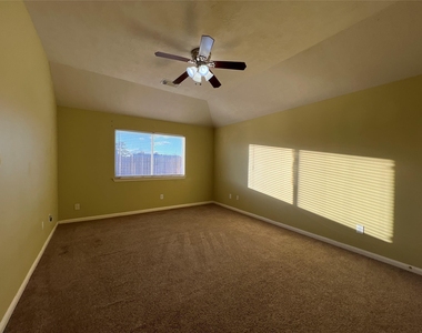 5535 Bear Paw Circle - Photo Thumbnail 9