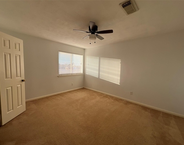 5535 Bear Paw Circle - Photo Thumbnail 18