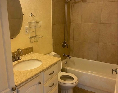 6406 Schiller Street - Photo Thumbnail 6