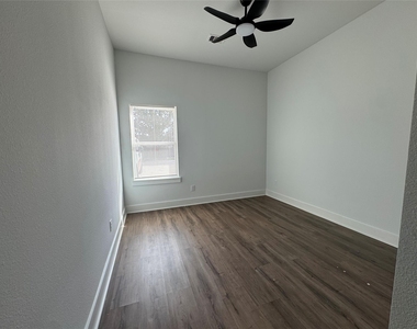 7989 Sunbury Street - Photo Thumbnail 12