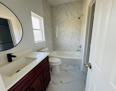 7989 Sunbury Street - Photo Thumbnail 14