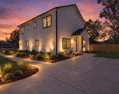 7989 Sunbury Street - Photo Thumbnail 2