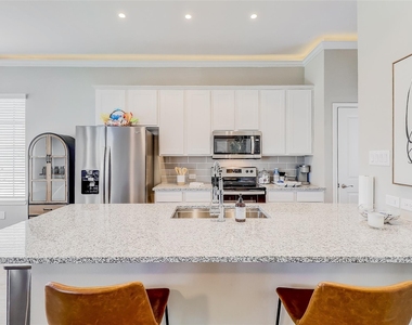 416 Sonata Street - Photo Thumbnail 6