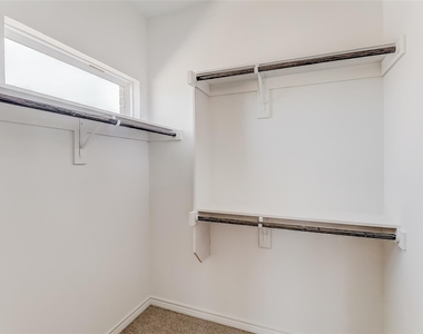 416 Sonata Street - Photo Thumbnail 11
