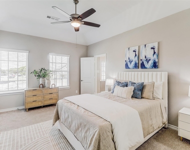 416 Sonata Street - Photo Thumbnail 8