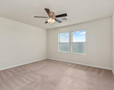 1323 Pease River Lane - Photo Thumbnail 15