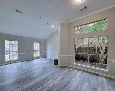 13522 Ryanwood Drive - Photo Thumbnail 10
