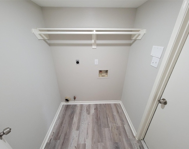 13522 Ryanwood Drive - Photo Thumbnail 12