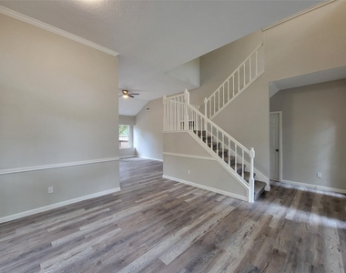 13522 Ryanwood Drive - Photo Thumbnail 8