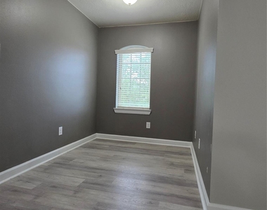 19415 Bronte Springs Court - Photo Thumbnail 28
