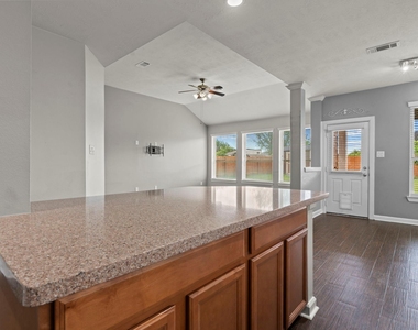 19415 Bronte Springs Court - Photo Thumbnail 12