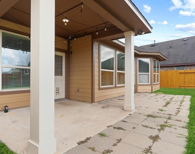 19415 Bronte Springs Court - Photo Thumbnail 40