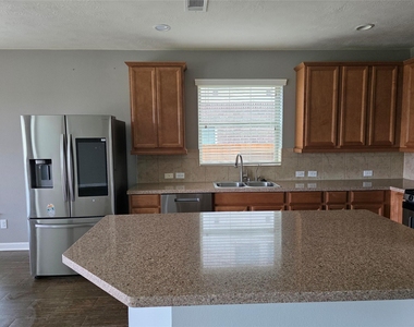 19415 Bronte Springs Court - Photo Thumbnail 13