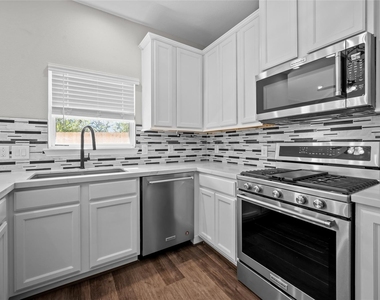 14603 Sanour Drive - Photo Thumbnail 15