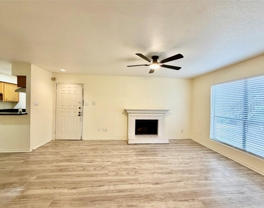 2120 Wilcrest Drive - Photo Thumbnail 4