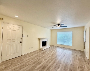 2120 Wilcrest Drive - Photo Thumbnail 3