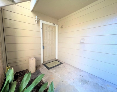 2120 Wilcrest Drive - Photo Thumbnail 29