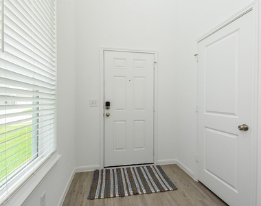 23923 Escardilla Drive - Photo Thumbnail 3