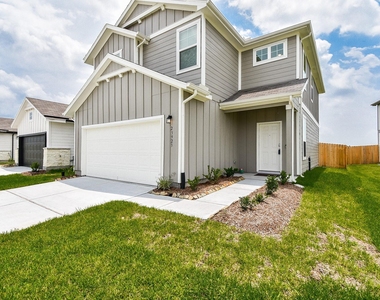 23923 Escardilla Drive - Photo Thumbnail 2