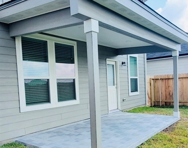23923 Escardilla Drive - Photo Thumbnail 32