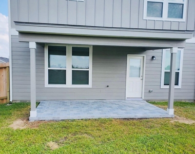 23923 Escardilla Drive - Photo Thumbnail 31