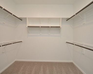 5631 Pearl Vista Drive - Photo Thumbnail 28