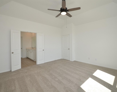 5631 Pearl Vista Drive - Photo Thumbnail 24