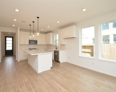 5631 Pearl Vista Drive - Photo Thumbnail 13