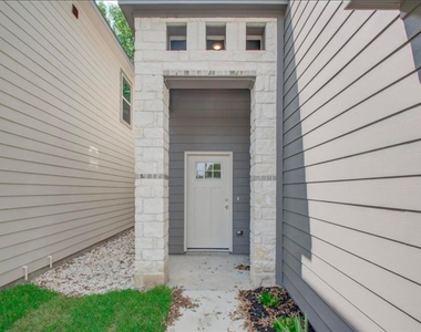 8209 Westcott Road - Photo Thumbnail 2