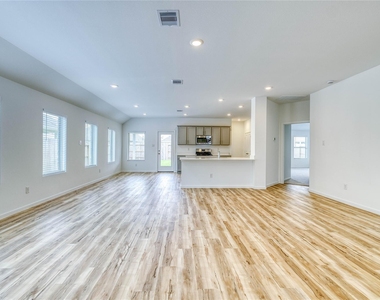 5310 Still Meadow Ln - Photo Thumbnail 2