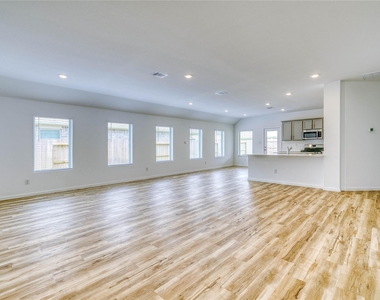 5310 Still Meadow Ln - Photo Thumbnail 3