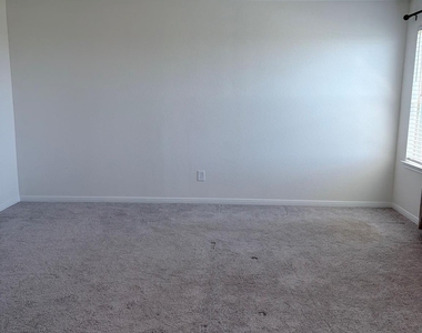4841 Sun Falls Drive - Photo Thumbnail 26