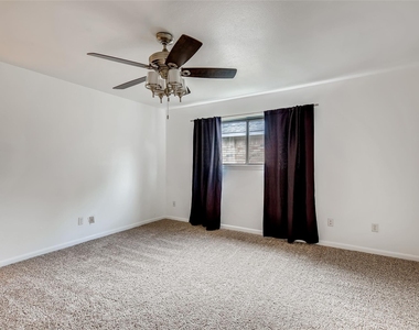946 Mesa Terrace Drive - Photo Thumbnail 10