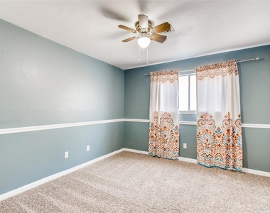 946 Mesa Terrace Drive - Photo Thumbnail 15