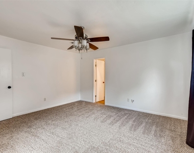 946 Mesa Terrace Drive - Photo Thumbnail 11